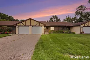 524 Laurie Dr NW, Sparta, MI 49345 - Photo 1