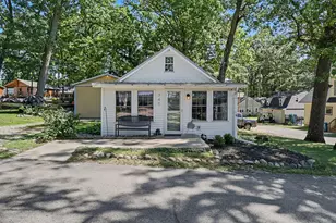 745 Waterfront Dr, Coldwater, MI 49036 - Photo 1