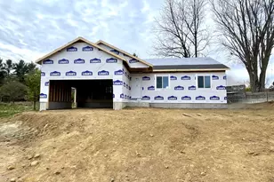 1546 Samaritan Dr, Jackson, MI 49203 - Photo 1