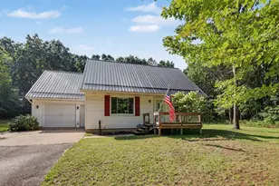 5910 Pine Ct, Greenville, MI 48838 - Photo 1