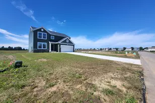 1300 Trillium Blvd, Vicksburg, MI 49097 - Photo 1