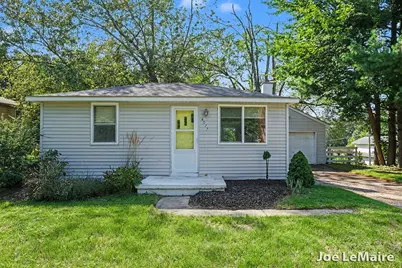 4977 Hunsberger Avenue NE, Grand Rapids, MI 49525 - Photo 1