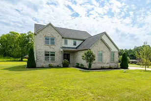 672 Meadow Hill Rd, Saline, MI 48176 - Photo 1