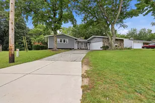 2443 Saratoga Dr NE, Grand Rapids, MI 49525 - Photo 1