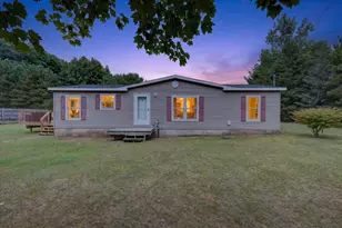 16468 W Howard City Edmore Rd, Howard City, MI 49329 - Photo 1