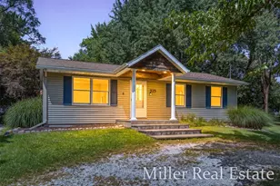 525 W Marshall St, Hastings, MI 49058 - Photo 1