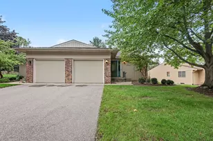 2130 Cranbrook Dr NE, Grand Rapids, MI 49505 - Photo 1