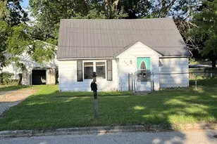 221 Hillcrest Ave, Fremont, MI 49412 - Photo 1