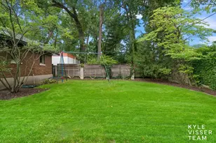 640 Cambridge Blvd SE, East Grand Rapids, MI 49506 - Photo 55