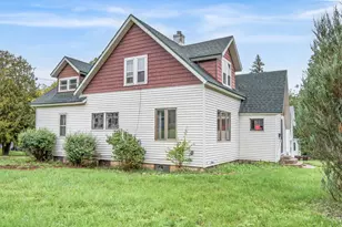 401 Rose Ave, Big Rapids, MI 49307 - Photo 1