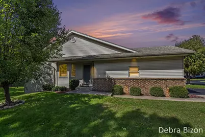 1011 Country Gardens NW, Grand Rapids, MI 49534 - Photo 1