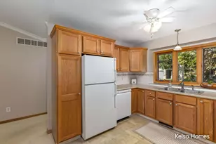 3007 Kay Dr SE, Grand Rapids, MI 49508 - Photo 5