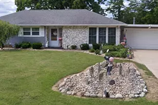 259 McMahon Dr, Bronson, MI 49028 - Photo 1