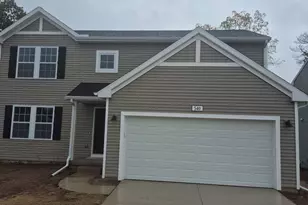 540 Snow Pne Ct, Cedar Springs, MI 49319 - Photo 1