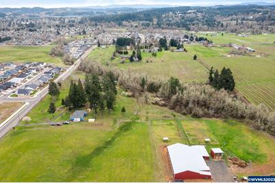275 James Howe Rd, Dallas, OR 97338 - Photo 1