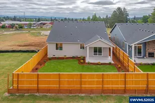 1279 SW 11th Ave, Dallas, OR 97338 - Photo 5