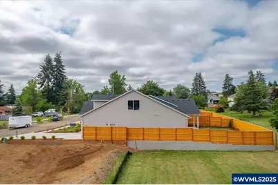 1279 SW 11th Av, Dallas, OR 97338 - Photo 3