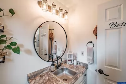 40166 Gates School Rd, Gates, OR 97346 - Photo 19