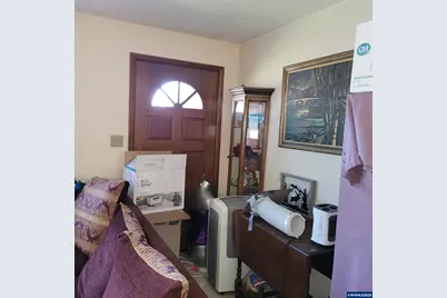 2075 Brown Rd NE, Salem, OR 97305 - Photo 11