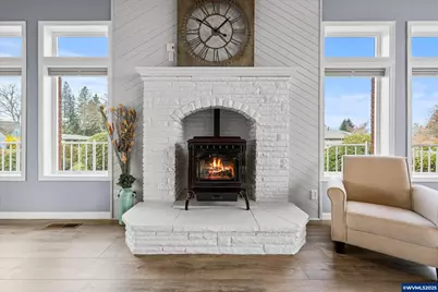 2100 Park Dr, Lebanon, OR 97355 - Photo 9