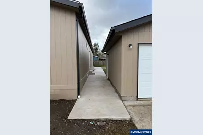 2544 Rosebay St, Eugene, OR 97402 - Photo 5