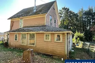 541 NW Churchman Dr, Willamina, OR 97396 - Photo 7