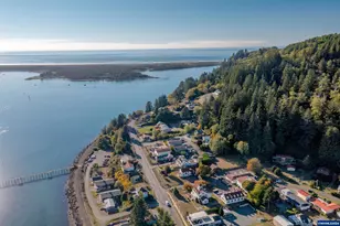 1112 Acacia Ave, Garibaldi, OR 97118 - Photo 5