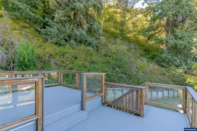 1112 Acacia Av, Garibaldi, OR 97118 - Photo 41