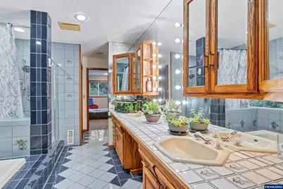 1112 Acacia Av, Garibaldi, OR 97118 - Photo 35