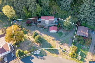 1112 Acacia Ave, Garibaldi, OR 97118 - Photo 3