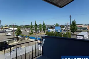 950 Evergreen Rd, Woodburn, OR 97071 - Photo 17