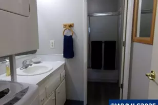 950 Evergreen Rd, Woodburn, OR 97071 - Photo 15