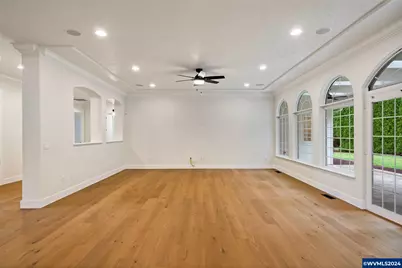 7474 Battle Creek Rd SE, Salem, OR 97317 - Photo 11