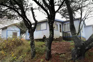 252 NW 20th St, Newport, OR 97365 - Photo 17