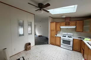 252 NW 20th St, Newport, OR 97365 - Photo 3