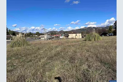 4885 Grange Rd, Roseburg, OR 97471 - Photo 1