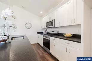 351 SE Shetterly Dr, Dallas, OR 97338 - Photo 13
