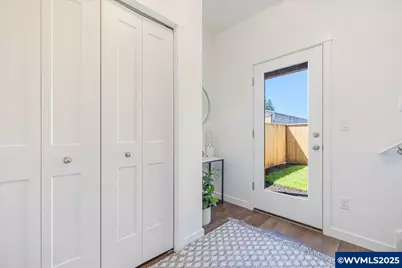 351 SE Shetterly Dr, Dallas, OR 97338 - Photo 3