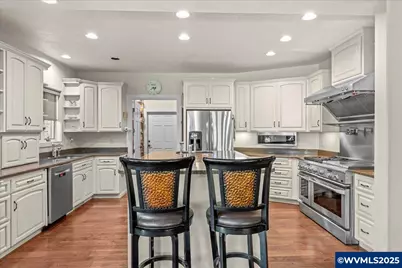 39889 McDowell Creek Dr, Lebanon, OR 97355 - Photo 21