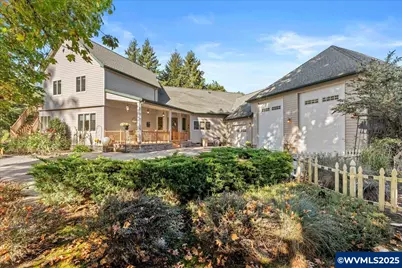 39889 McDowell Creek Dr, Lebanon, OR 97355 - Photo 1