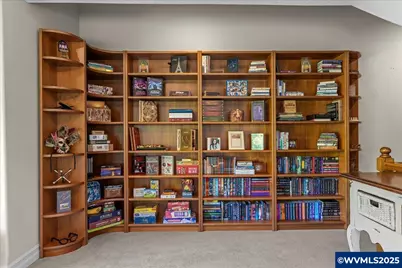 39889 McDowell Creek Dr, Lebanon, OR 97355 - Photo 35