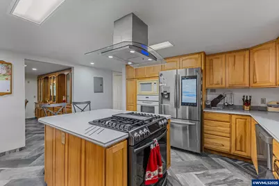 858 Iva Ln NE, Salem, OR 97317 - Photo 9