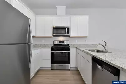 1281 Parkside Av, Woodburn, OR 97071 - Photo 7