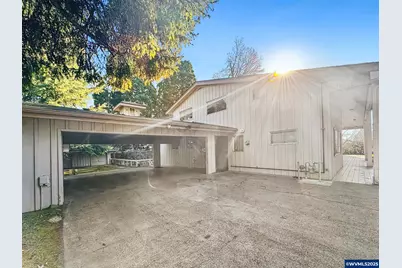 220 37th Av NE, Salem, OR 97301 - Photo 3