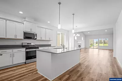 701 Tigerlily St, Silverton, OR 97381 - Photo 9