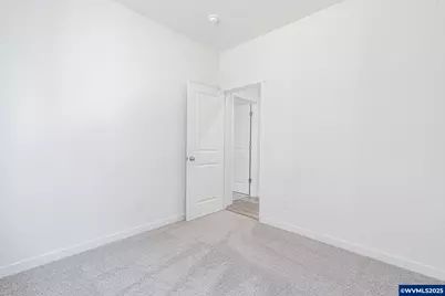 701 Tigerlily St, Silverton, OR 97381 - Photo 27