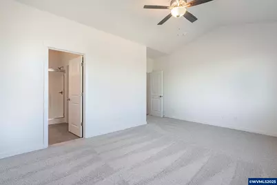 701 Tigerlily St, Silverton, OR 97381 - Photo 23