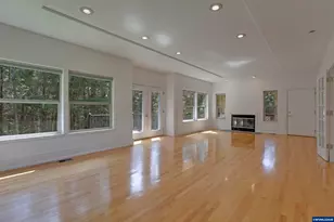 17234 Oakdale Rd, Dallas, OR 97338 - Photo 9