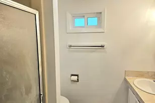 365 Bryan St, Woodburn, OR 97071 - Photo 19