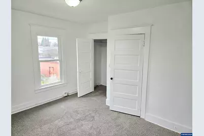 365 Bryan St, Woodburn, OR 97071 - Photo 29